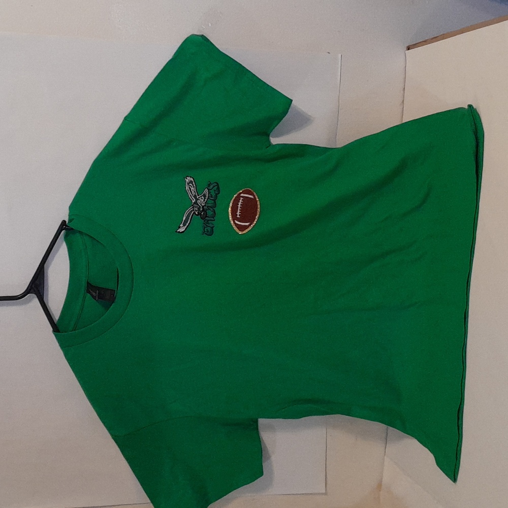 A green Philly  T-shirt for a man or a women.